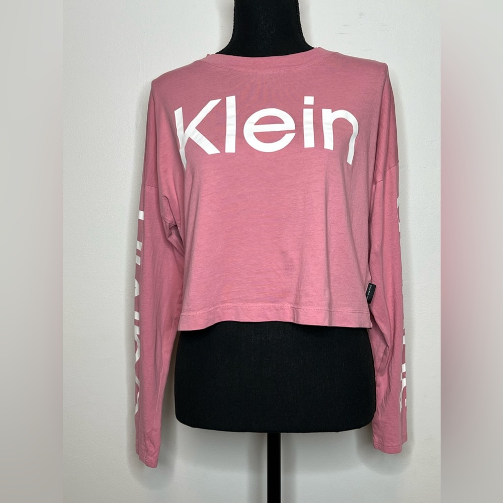 NWOT Calvin Klein Jeans Long Sleeve Crop Top